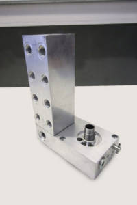 Manifold filter housing